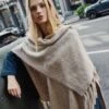 PONCHO DOWNTOWN WALK · BEIGE