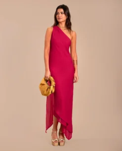 VESTIDO GINEBRA · CEREZA -[品牌] Ventas THE-ARE Sesion de estudio E25 1 1039 Editar scaled