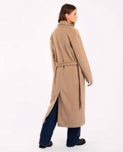 ABRIGO MIDTOWN · CAMEL -[品牌] Ventas THE-ARE abrigo camel largo oversized cinturon solapa mujer the are eci img 3