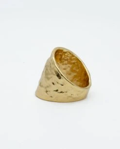 ANILLO PATHS · BAÑO ORO -[品牌] Ventas THE-ARE anillo dorado textura grande complementos mujer the are 4