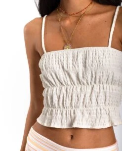 BLUSA SAND DUNE · CRUDO -[品牌] Ventas THE-ARE blusa blanca cuerpo engomado tirantes crop mujer the are eci img 3