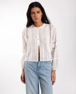 BLUSA CHASING MOMENTS · BLANCO -[品牌] Ventas THE-ARE blusa blanca manga larga algodon canesu mujer the are 10