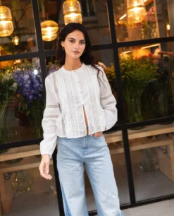 BLUSA CHASING MOMENTS · BLANCO -[品牌] Ventas THE-ARE blusa blanca manga larga algodon canesu mujer the are 4 scaled