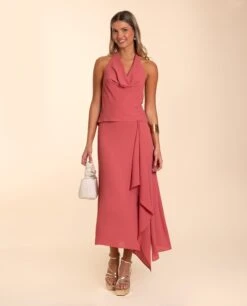 BLUSA ZÚJAR · CORAL -[品牌] Ventas THE-ARE blusa coral halter escote drapeado fluido lazada multiposicion eventos mujer the are eci img 4