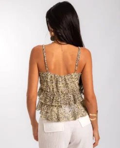 BLUSA ETHEREAL GLOW · ESTAMPADO -[品牌] Ventas THE-ARE blusa estampada volantes tirantes mujer the are eci img 2 scaled
