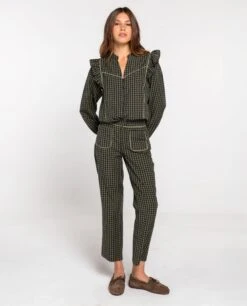 BLUSA FIRST COFFEE · CUADROS -[品牌] Ventas THE-ARE blusa estampado cuadros volantes mangas conjunto mujer the are eci img 4