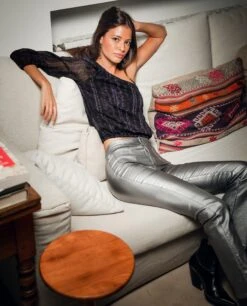 BLUSA GETTIN READY · ESTAMPADO -[品牌] Ventas THE-ARE blusa negra asimetrica estampado manga abullonada tie dye fiesta mujer the are 2