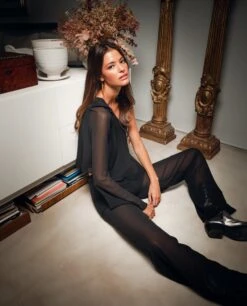 BLUSA MEET US THERE · NEGRO -[品牌] Ventas THE-ARE blusa negra asimetrico hombro descubierto gasa vuelo fiesta mujer the are 2