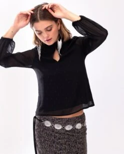 BLUSA JUST US · NEGRO