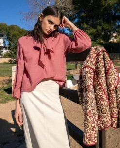 BLUSA SWEET ESCAPE · BLUSH -[品牌] Ventas THE-ARE blusa rosa romantica fluida lazada cuello manga abullonada mujer the are 1