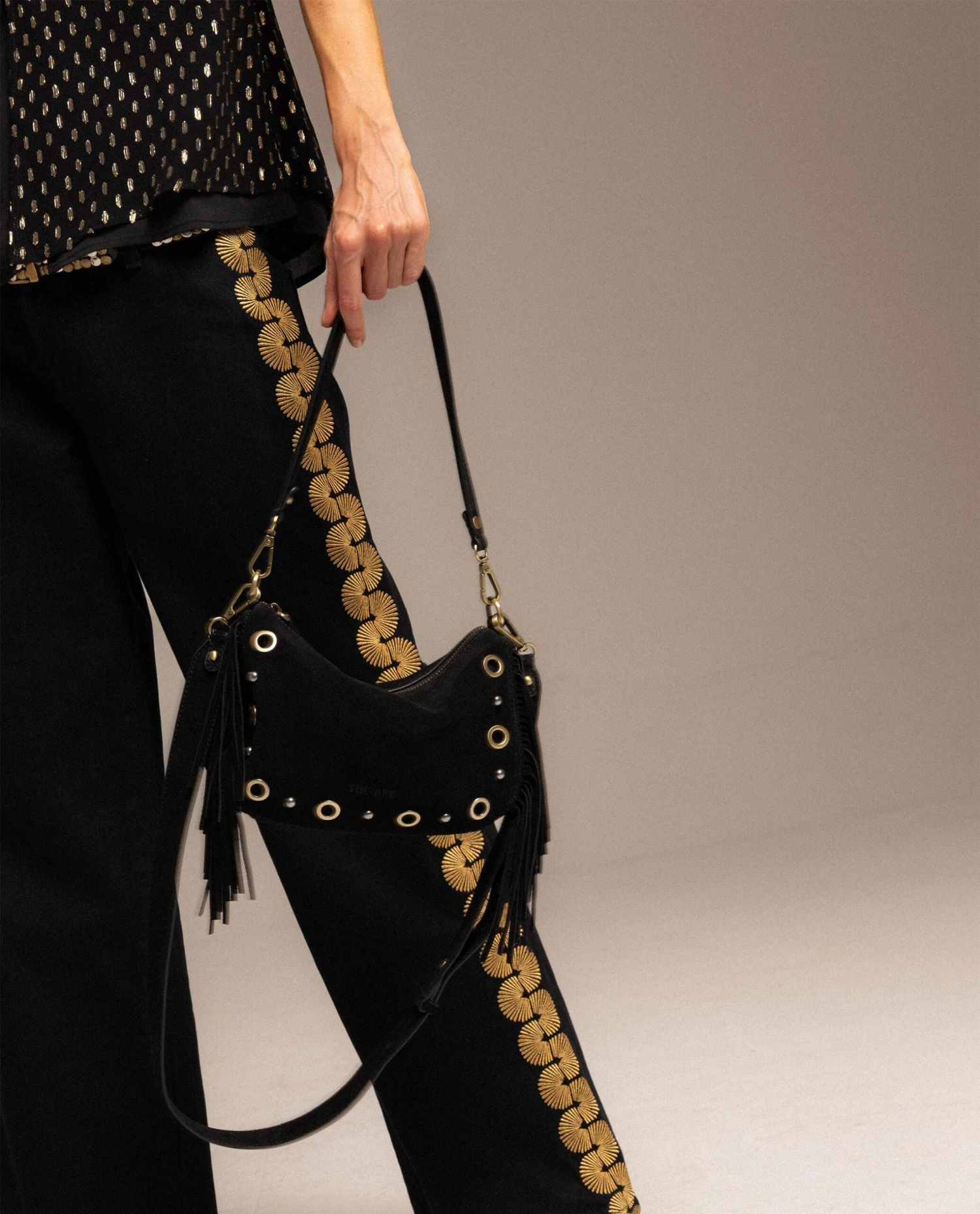 BOLSO PHOENIX · NEGRO 1 BOLSO PHOENIX · NEGRO