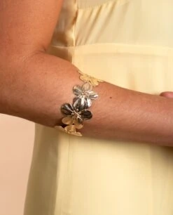 BRAZALETE DAISY · DORADO