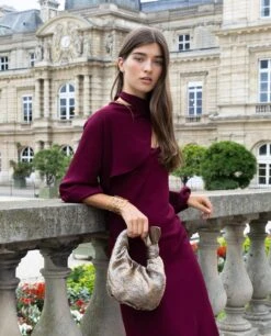 BRAZALETE FRAMES · DORADO -[品牌] Ventas THE-ARE brazalete dorado rigido geometrico elegante invitada mujer the are 1