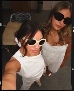 CAMISETA AMELIA · BLANCO -[品牌] Ventas THE-ARE camiseta blanca asimetrica hombro caido fruncido elastica mujer the are 3