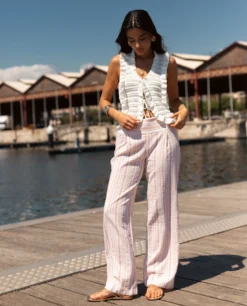 CHALECO ETERNAL WAVES · CRUDO -[品牌] Ventas THE-ARE chaleco calado blanco fruncidos mujer the are 4 scaled