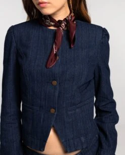 CHAQUETA DOWNTOWN · AZUL -[品牌] Ventas THE-ARE chaqueta azul entallada vaquera botones conjunto mujer the are eci img 3