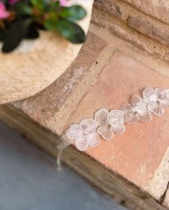 CHOKER JASMINE · BEIGE -[品牌] Ventas THE-ARE chocker beige flores gasa eventos mujer the are 4