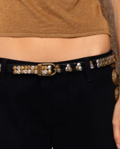 CINTURÓN CHLOE · NEGRO -[品牌] Ventas THE-ARE cinturon fino hebilla dorada tachuelas dorado plateado mujer the are 7 scaled