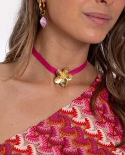 COLLAR CEREZO · BAÑO ORO