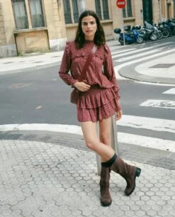 FALDA TOGETHER AS ONE · BURDEOS