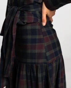 FALDA TALK LATER · CUADROS TARTÁN -[品牌] Ventas THE-ARE falda azul cuadros larga conjunto mujer the are eci img 4