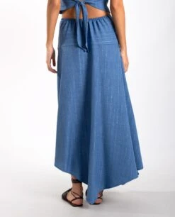 FALDA ISLAND GIRL · AZUL -[品牌] Ventas THE-ARE falda larga azul fluida brillo conjunto mujer the are eci img 3