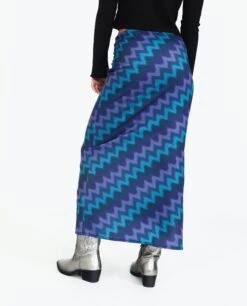 FALDA DECISIONS · ZIGZAG AZUL -[品牌] Ventas THE-ARE falda larga estampada azul punto mujer the are eci img 3