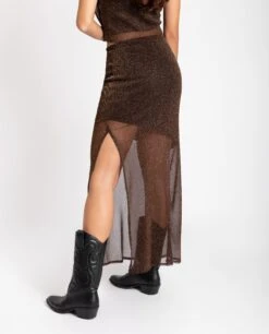 FALDA LAST NIGHT · COBRE -[品牌] Ventas THE-ARE falda midi cobre brillo transparente abertura conjunto fiesta the are eci img 3