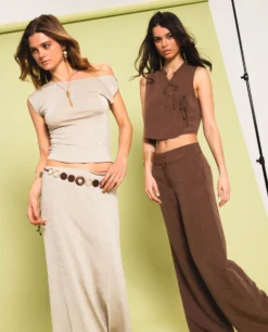 FALDA EVENING BREEZE · DORADO -[品牌] Ventas THE-ARE falda midi dorado brillo conjunto elegante fiesta mujer the are 9 scaled