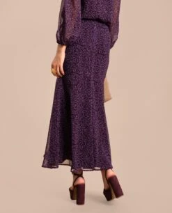 FALDA ADÈLE · ESTAMPADO -[品牌] Ventas THE-ARE falda midi estampado morado gasa detalle frunce cadera vuelo conjunto invitada mujer the are eci img 3