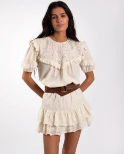 FALDA CAMERA ROLL · CRUDO -[品牌] Ventas THE-ARE falda mini crudo volates bordados conjunto mujer the are 1