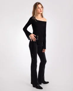 JEANS WHY CHOOSE · NEGRO -[品牌] Ventas THE-ARE jeans negro acampanado vaquero denim talle medio bolsillos mujer the are eci img 4 scaled