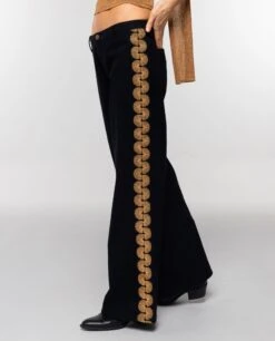 JEANS OASIS · NEGRO -[品牌] Ventas THE-ARE jeans negros detalle bordado dorado lateral mujer the are 03