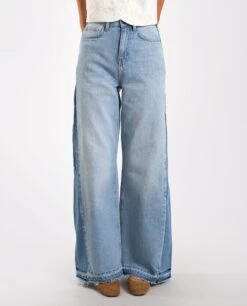 JEANS JUST GIRLS · AZUL -[品牌] Ventas THE-ARE jeans wide leg detalle pernera tiro alto mujer the are eci img 2
