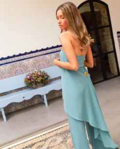 MONO MENCÍA · AZUL -[品牌] Ventas THE-ARE mono azul elegante escote palabra honor mujer the are 2 scaled