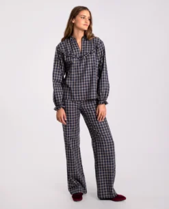 PANTALÓN CITY FIELDS · AZUL -[品牌] Ventas THE-ARE pantalon cuadros azul recto conjunto talle medio mujer the are 1 8293fb34 94a1 4b06 9d6a 4a618a2fa6c2 scaled