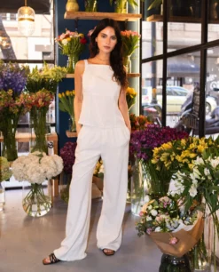 PANTALON MEDITERRANEAN SPIRIT · CRUDO -[品牌] Ventas THE-ARE pantalon fluido lino natural conjunto mujer the are 1 scaled