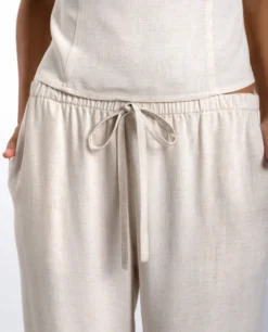 PANTALON MEDITERRANEAN SPIRIT · CRUDO -[品牌] Ventas THE-ARE pantalon fluido lino natural conjunto mujer the are eci img 4 scaled