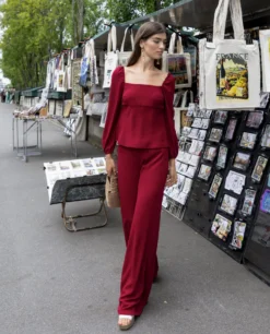 BLUSA FELICE · ROJO -[品牌] Ventas THE-ARE pantalon rojo palazzo elegante talle alto cremallera invisible conjunto invitada mujer the are img 2 a3946bc5 7380 447f ba2b 8dd1c4730280 scaled