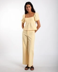 PANTALÓN SUNSET LOVER · AMARILLO -[品牌] Ventas THE-ARE pantalon vichy amarillo recto tiro alto conjunto mujer the are 1