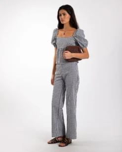 PANTALÓN SUNSET LOVER · BLANCO Y NEGRO -[品牌] Ventas THE-ARE pantalon vichy blanco negro recto tiro alto conjunto mujer the are 8a scaled