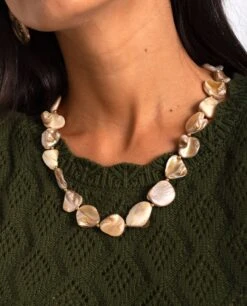 COLLAR SERENE · NÁCAR -[品牌] Ventas THE-ARE pendientes dorados estrella de mar textura mujer the are 4