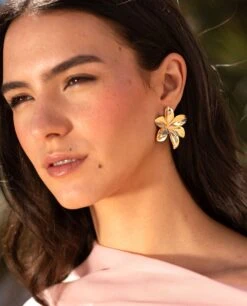 PENDIENTES LILY · DORADO