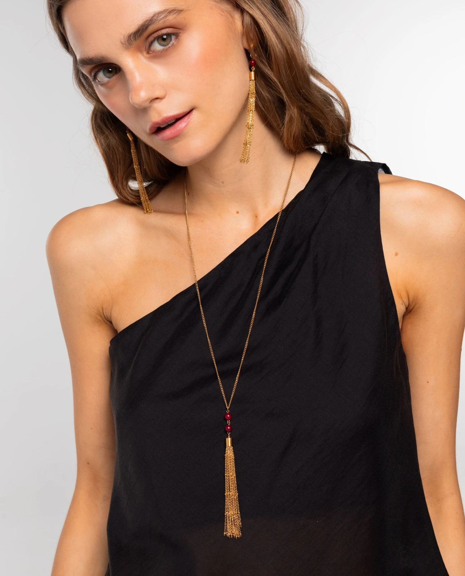 PENDIENTES CITY WHISPER · DORADO 3 PENDIENTES CITY WHISPER · DORADO - Imagen 3