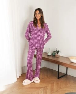 PIJAMA SILKY PILLOWS · CAMISA LARGA -[品牌] Ventas THE-ARE pijama morado estampado geometrico largo camisero bonito mujer the are 9 ac5515db 1573 46ea 97b8 7fe8423b6574