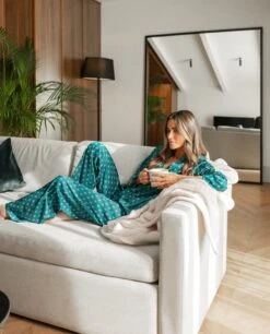 PIJAMA GREEN SUITE · CAMISA LARGA -[品牌] Ventas THE-ARE pijama verde estampado geometrico camisero bonito mujer the are 4