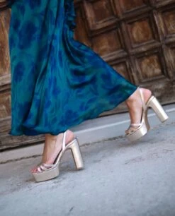 SANDALIA #15 · DORADO -[品牌] Ventas THE-ARE sandalia dorada tacon alto plataforma piel invitada mujer the are 3