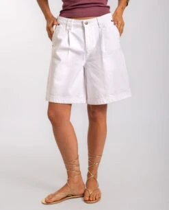 SHORT WILD HEART · BLANCO -[品牌] Ventas THE-ARE short blanco flores bolsillos traseros mujer the are eci img 2