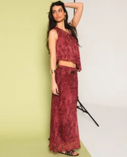 TOP SUNLIT STROLL · BLUSH -[品牌] Ventas THE-ARE top asimetrico estampado blush conjunto elegante fiesta mujer the are 5 scaled