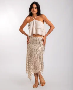 TOP NIGHT BLOOM · BLANCO -[品牌] Ventas THE-ARE top blanco volantes lazo al cuello mujer the are eci img 4 scaled